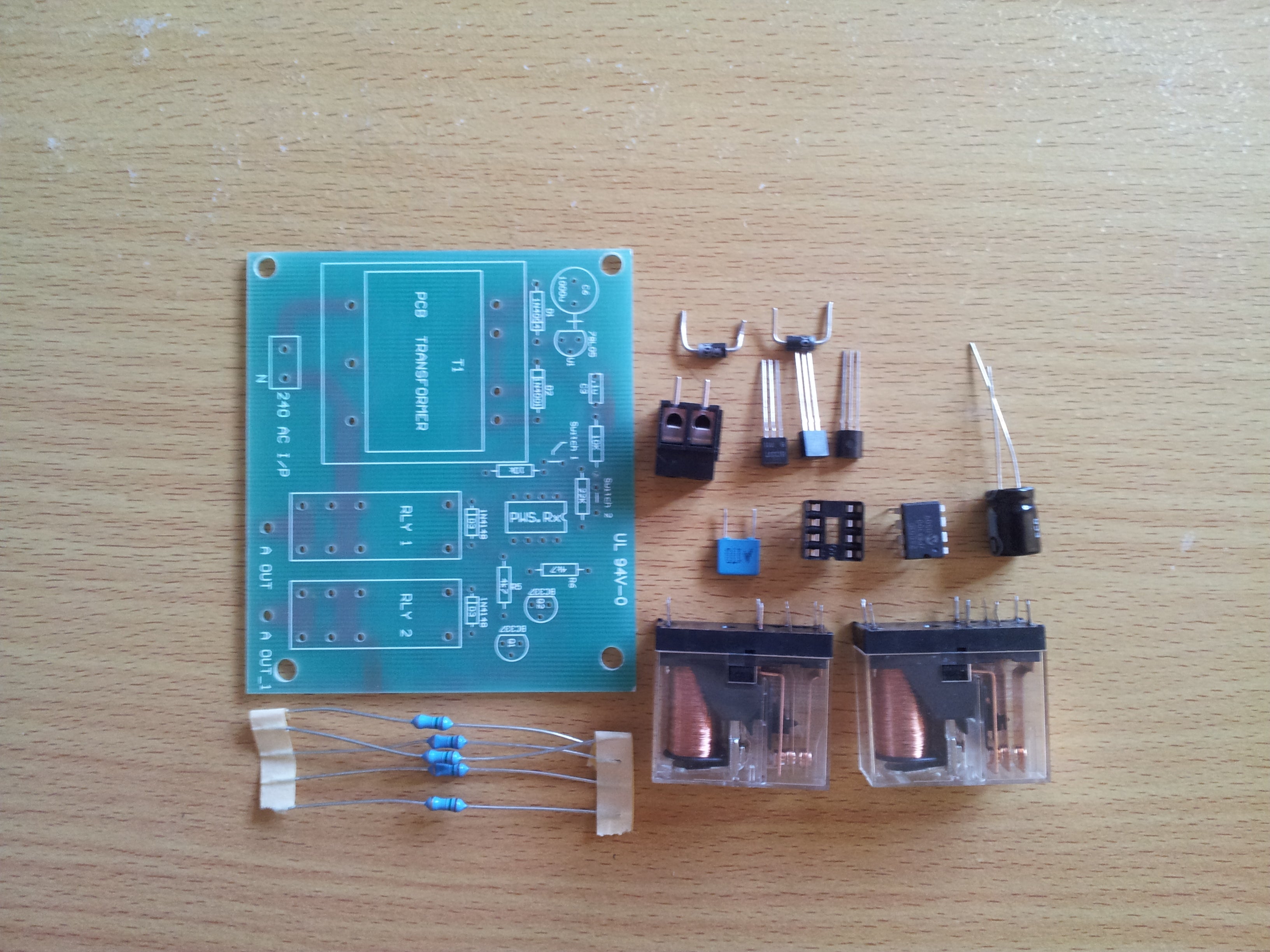 2 Ch Picaxe Microcontroller Kit